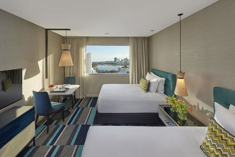 Crown Promenade Perth - Darwin Holiday 2