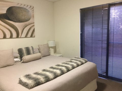 Parklane Apartments - Darwin Holiday 8