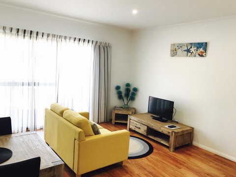 Pelicans Albany Middleton Beach - Darwin Holiday 41