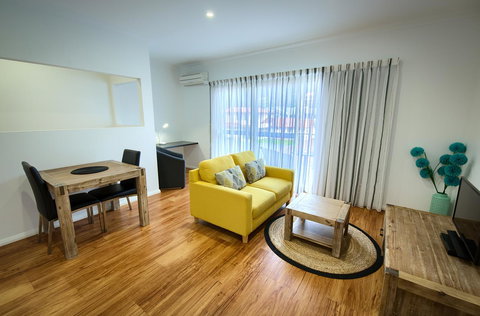 Pelicans Albany Middleton Beach - Darwin Holiday 40