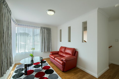 Pelicans Albany Middleton Beach - Darwin Holiday 23