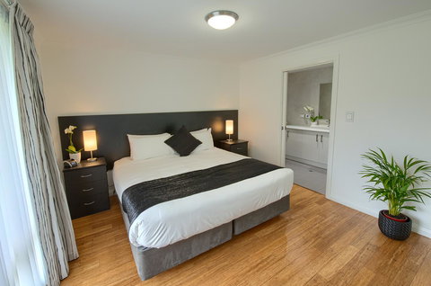 Pelicans Albany Middleton Beach - Darwin Holiday 25