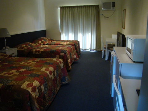 Dunsborough Central Motel - Darwin Holiday 12
