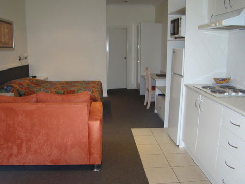 Dunsborough Central Motel - Darwin Holiday 22