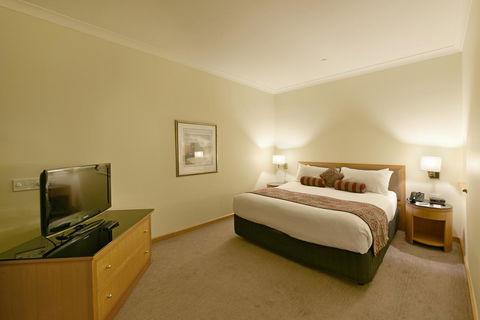 Duxton Hotel Perth - Darwin Holiday 10