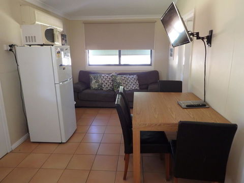 Lazy Lobster Holiday Units & Chalets - Darwin Holiday 5