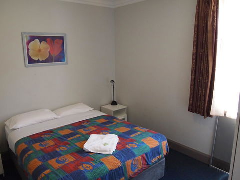 The Emperors Crown Hostel - Darwin Holiday 40