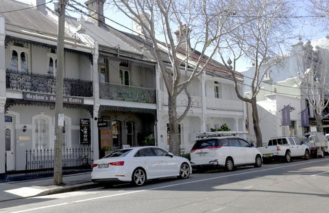 Stunning Terrace In Centennial Park - Darwin Holiday 5