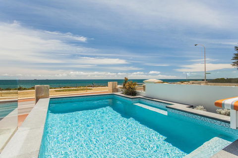 Cottesloe Beach House I - Darwin Holiday 2