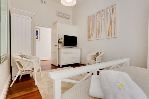 Cottesloe Beach House I - Darwin Holiday 13