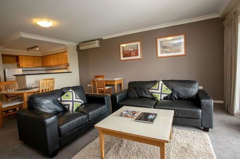 Perth Short Stays - Darwin Holiday 12