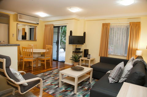Perth Short Stays - Darwin Holiday 10