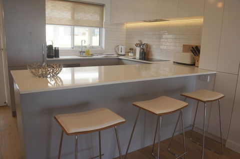 Cottesloe Beachfront Ocean View Apartment - Darwin Holiday 13