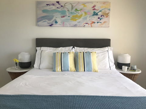 Cottesloe Beachfront Ocean View Apartment - Darwin Holiday 3