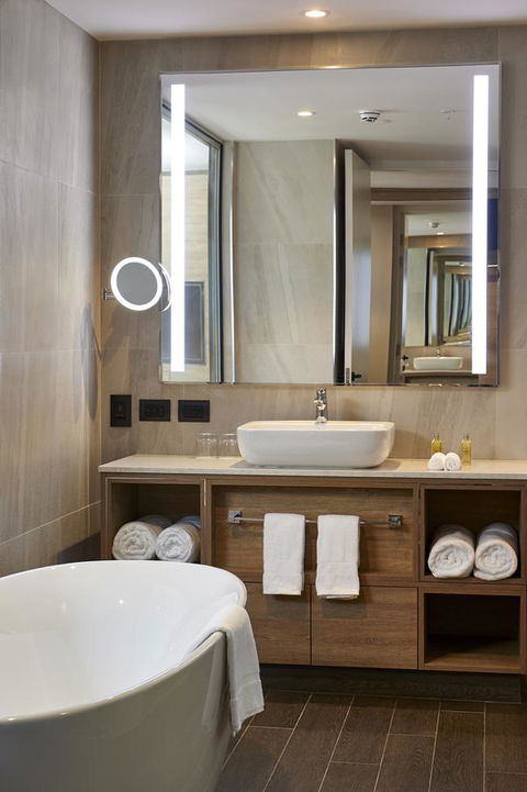 Doubletree By Hilton Perth Northbridge - Darwin Holiday 17
