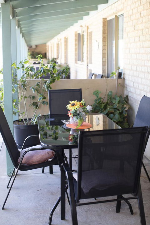 Shark Bay Seafront Apartments - Darwin Holiday 2