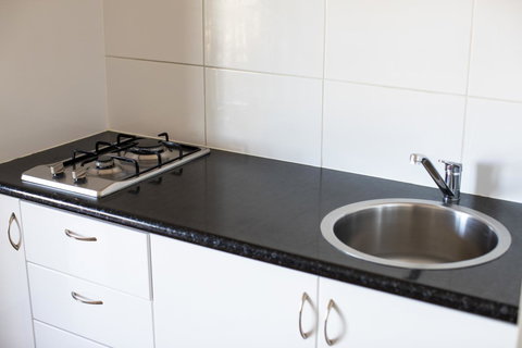 Shark Bay Seafront Apartments - Darwin Holiday 15