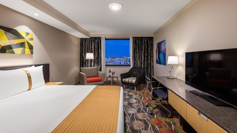 Holiday Inn Perth City Centre, An IHG Hotel - Darwin Holiday 2