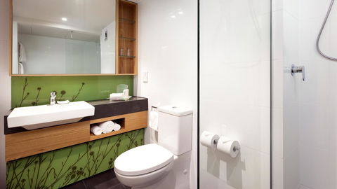 Holiday Inn Perth City Centre, An IHG Hotel - Darwin Holiday 3