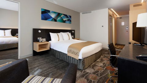 Holiday Inn Perth City Centre, An IHG Hotel - Darwin Holiday 21
