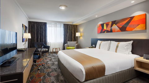 Holiday Inn Perth City Centre, An IHG Hotel - Darwin Holiday 1