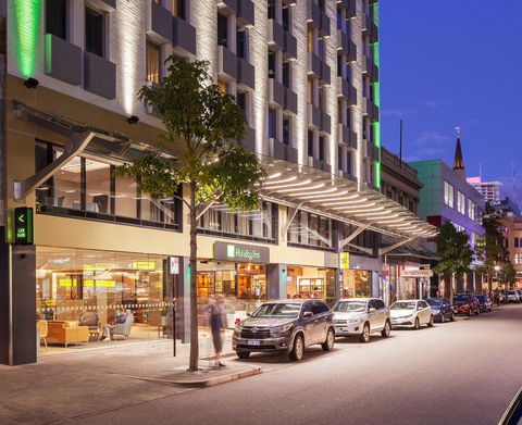 Holiday Inn Perth City Centre, An IHG Hotel - Darwin Holiday 10