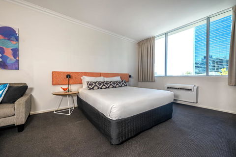 Oaks Perth Hotel - Darwin Holiday 21