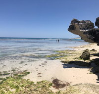 The Compass Beach House - Darwin Holiday