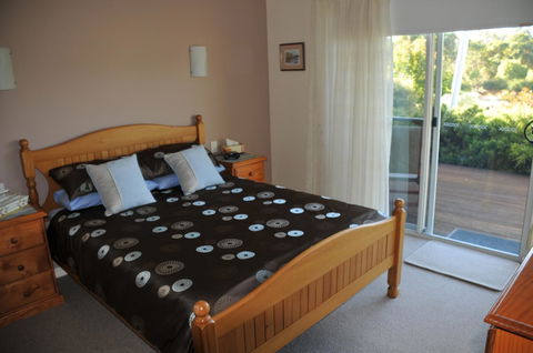 Glenelg On King Bed & Breakfast - Darwin Holiday 24