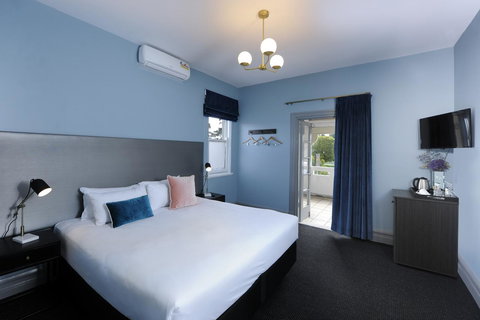 The Stirling Arms Hotel - Darwin Holiday 5