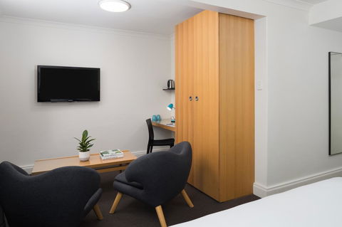 Pensione Hotel Perth - Darwin Holiday 1