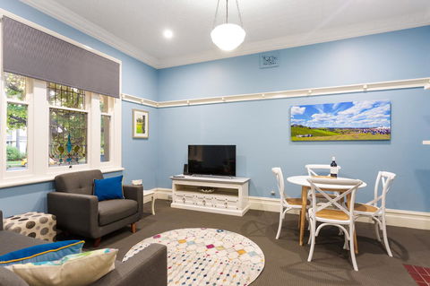 Blue Door Apartments - Darwin Holiday 2