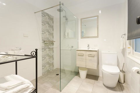 Blue Door Apartments - Darwin Holiday 1