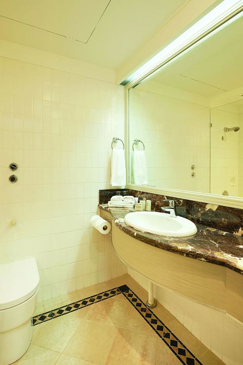 Parmelia Hilton Perth - Darwin Holiday 34