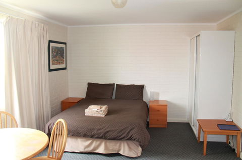 Malibu Apartments - Perth - Darwin Holiday 4
