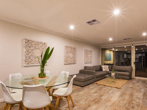 Starboard Views Kalbarri - River Front Apartment - Darwin Holiday 3