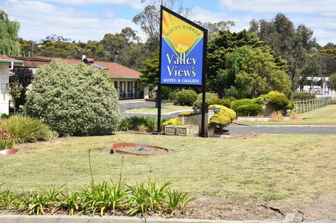 Mount Barker Valley Views Motel & Chalets, Western Australia - Darwin Holiday 10