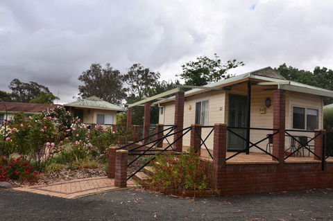 Mount Barker Valley Views Motel & Chalets, Western Australia - Darwin Holiday 30
