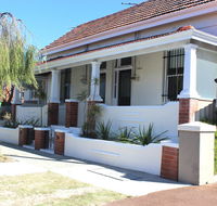 Captain's Heritage Cottage - Darwin Holiday