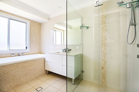 Calming Waters - Pet Friendly - Community Pool - Darwin Holiday 23