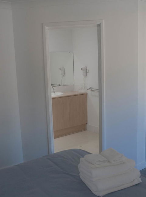 FortyTwo - Oceanside Retreat Busselton - Darwin Holiday 43