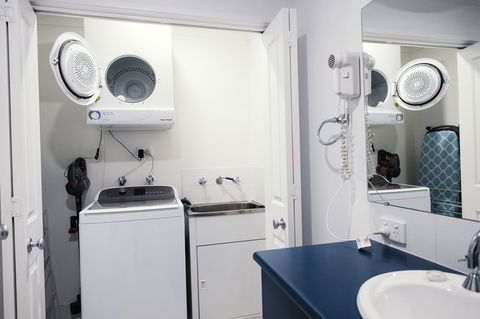 FortyTwo - Oceanside Retreat Busselton - Darwin Holiday 9