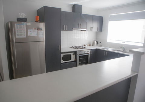 FortyTwo - Oceanside Retreat Busselton - Darwin Holiday 42