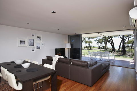 Aqua Resort Busselton - Darwin Holiday 7