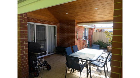 FortyOne - Oceanside Retreat Busselton - Darwin Holiday 24