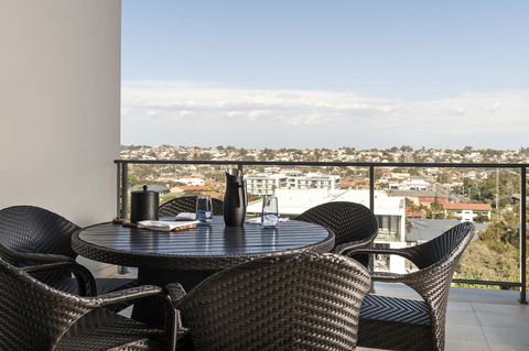 Ramada By Wyndham VetroBlu Scarborough Beach - Darwin Holiday 9
