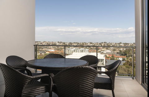 Ramada By Wyndham VetroBlu Scarborough Beach - Darwin Holiday 8