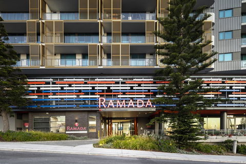 Ramada By Wyndham VetroBlu Scarborough Beach - Darwin Holiday 5