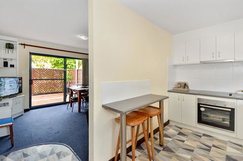Dolphin Lodge Albany - Self Contained Apartments At Middleton Beach - Darwin Holiday 8