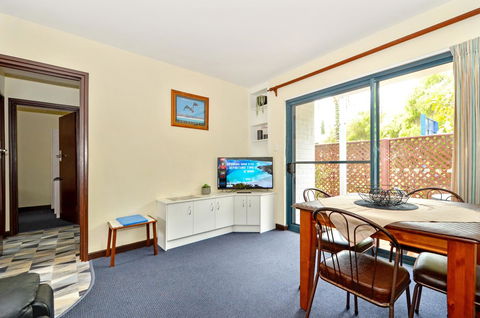 Dolphin Lodge Albany - Self Contained Apartments At Middleton Beach - Darwin Holiday 27